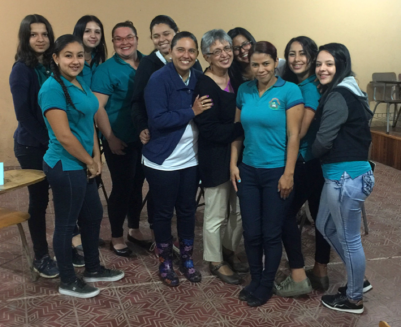 Faridah Pawan (fifth from right) with students in Costa Rica